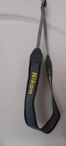Nikon camera strap grey - nikon,