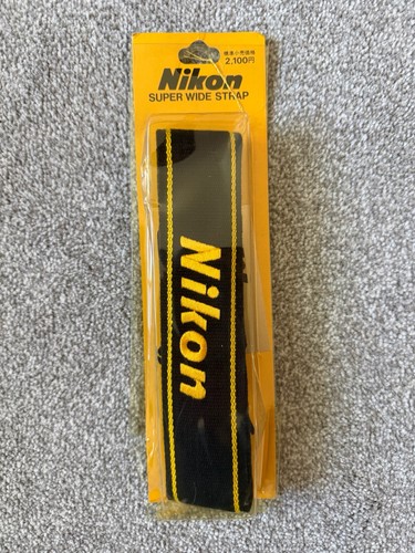 Vintage nikon super - wide, strap
