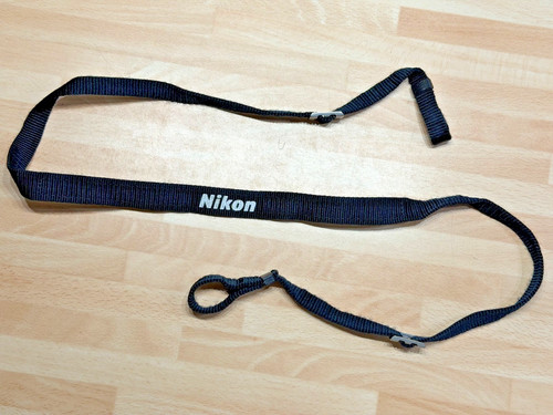 Nikon black standard shoulder - nikon,