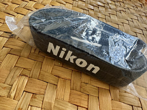 Nikon soft neoprene - nikon, grip